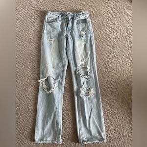 KanCan relaxes fit jeans